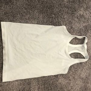 White lululemon tank.
